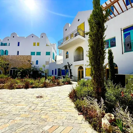 Alva Santorini Dhermi