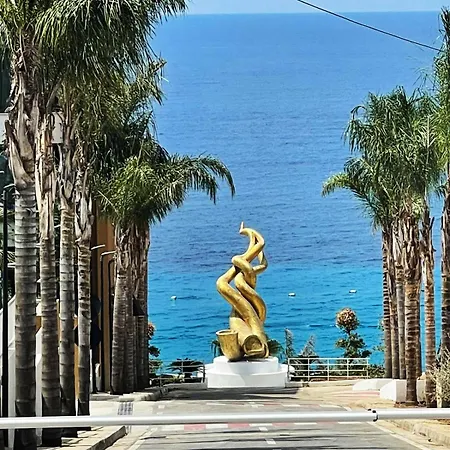Alva Santorini Dhermi Gjilek